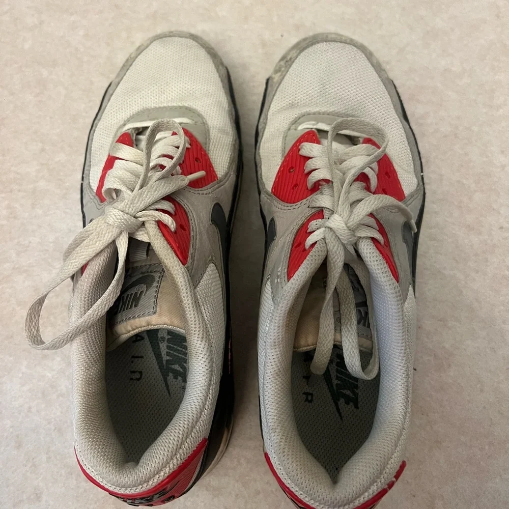 Nike‎ Air Max Shoes Red and Gray